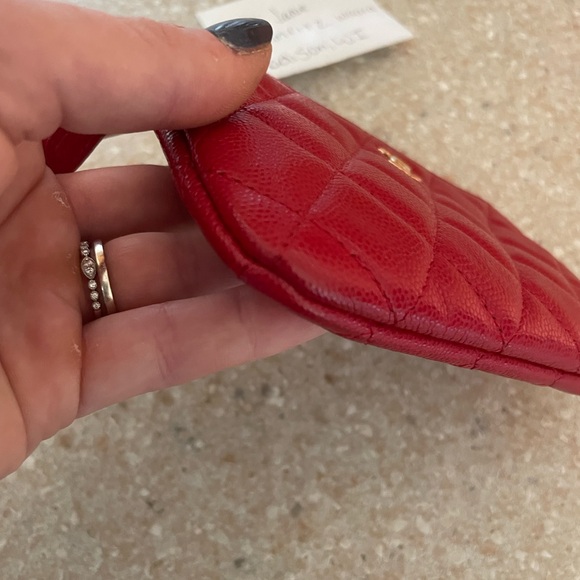 ♥️traded♥️Chanel Quilted Caviar Small Cosmetic Case Red - Picture 11 of 15